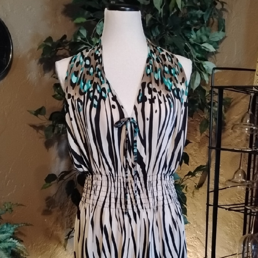 Jinsemingxia Teal and Black Patterned Dress